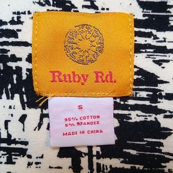 Ruby Rd Top - Picture 4 of 5